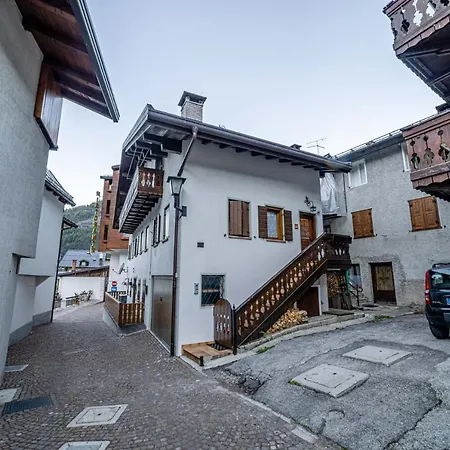 Tizzi Apartment